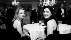 8 Signs Someone Is Envious of You: Hidden Envy